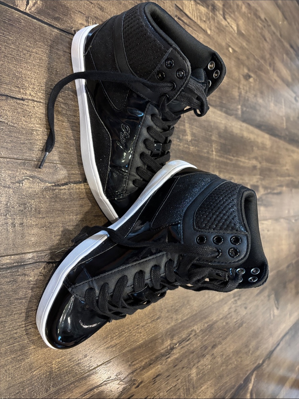Pastry Black High-Top Hip Hop Dance Kids Sneakers with White Soles